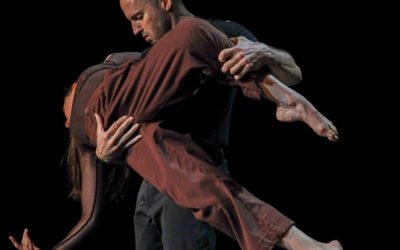 ARTICLE « L&rsquo;UNISSON » – « Il y a des spectacles qui vous happent dès les premières secondes … »